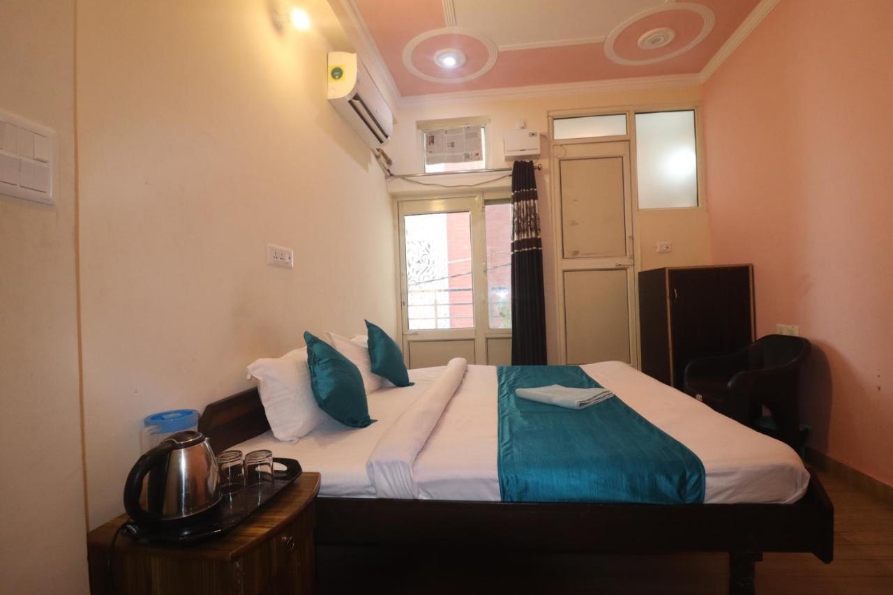 Triple One Hotel Tapovan Rishikesh,Near Laxman Jhula Bagian luar foto