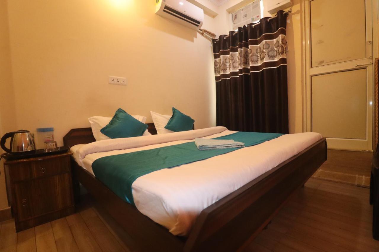 Triple One Hotel Tapovan Rishikesh,Near Laxman Jhula Bagian luar foto