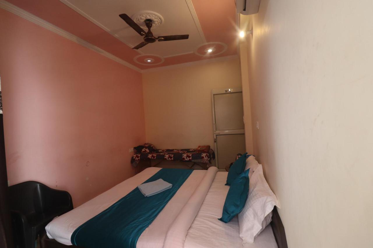 Triple One Hotel Tapovan Rishikesh,Near Laxman Jhula Bagian luar foto