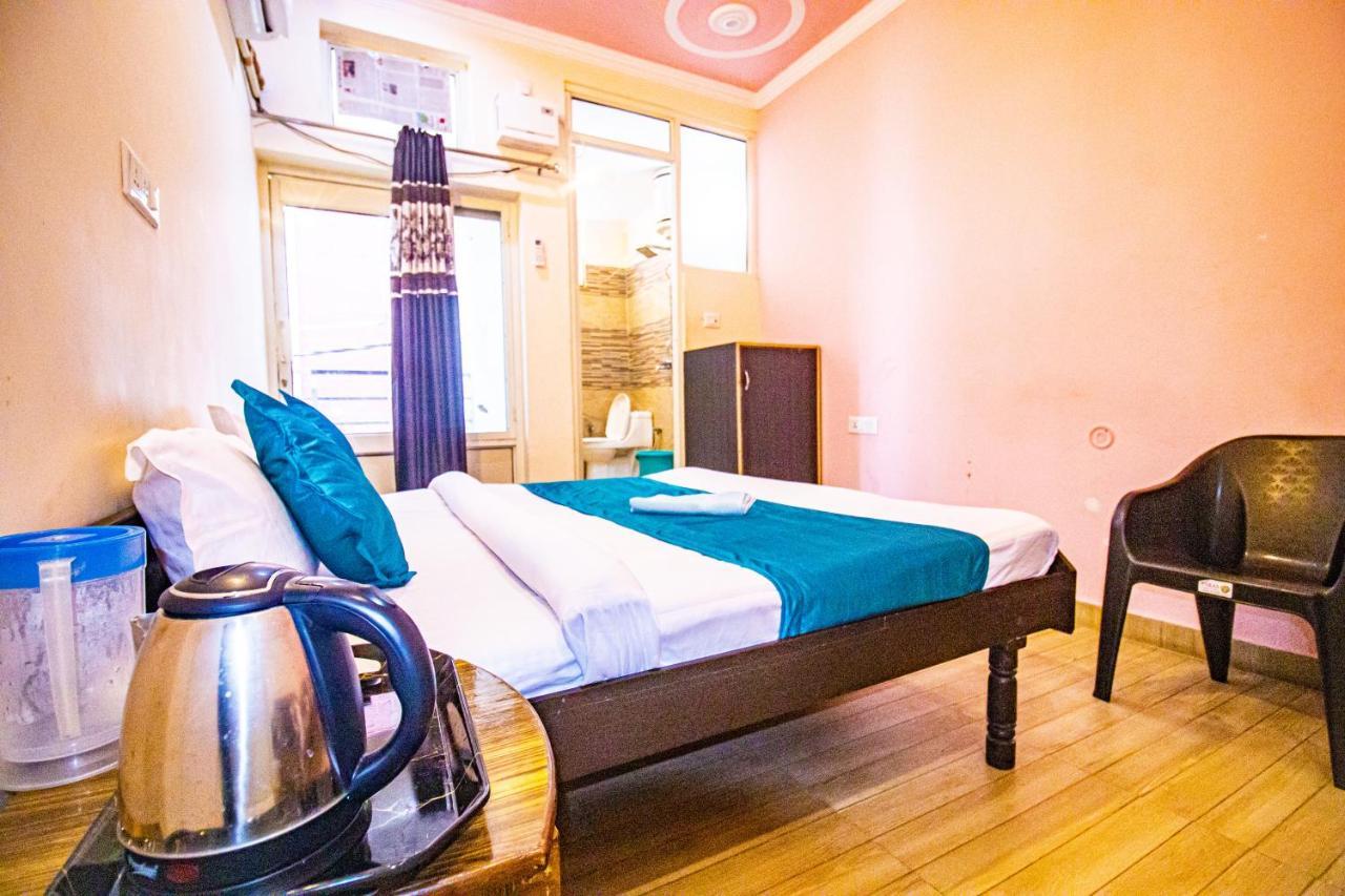 Triple One Hotel Tapovan Rishikesh,Near Laxman Jhula Bagian luar foto