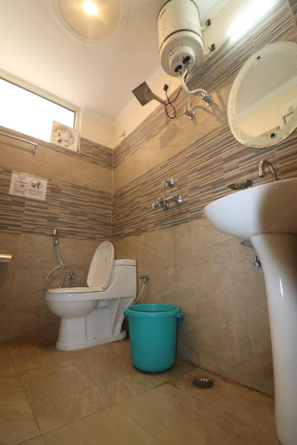 Triple One Hotel Tapovan Rishikesh,Near Laxman Jhula Bagian luar foto