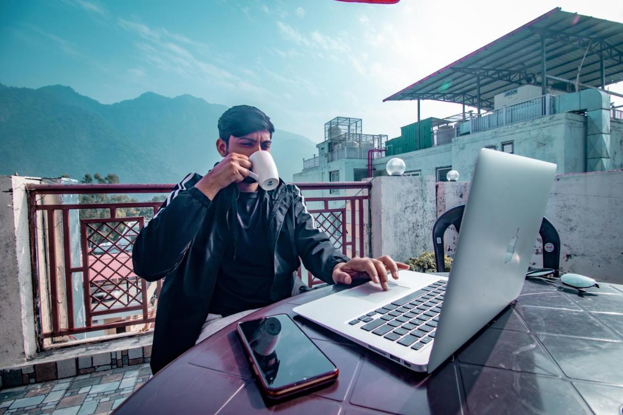 Triple One Hotel Tapovan Rishikesh,Near Laxman Jhula Bagian luar foto